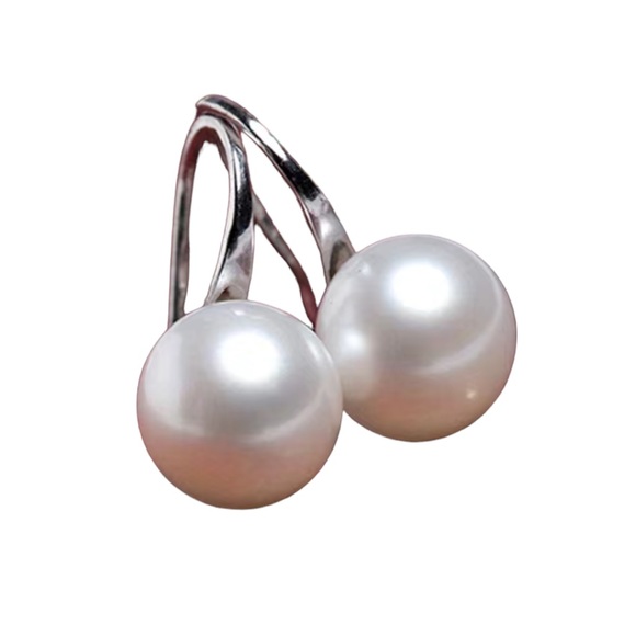 Minimalist Simple Style Silver and Pearl Drop Earrings - Picture 3 of 7
